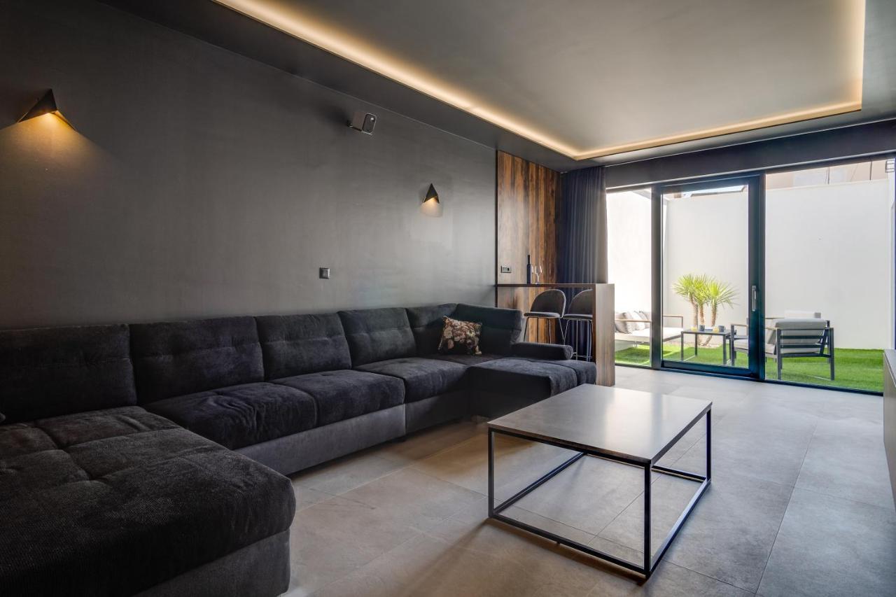 New! Villa Bava With 4 En-Suite Bedrooms, Heated 33 Sqm Pool Omiš Zewnętrze zdjęcie